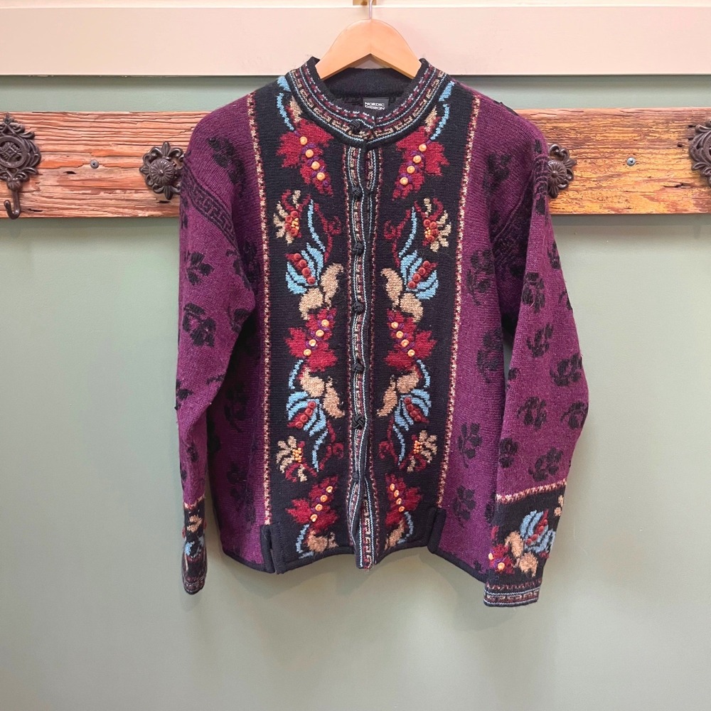 Vtg Nordic Design Purple Wool Blend Floral Embroidered Toggle Cardigan Sweater L
